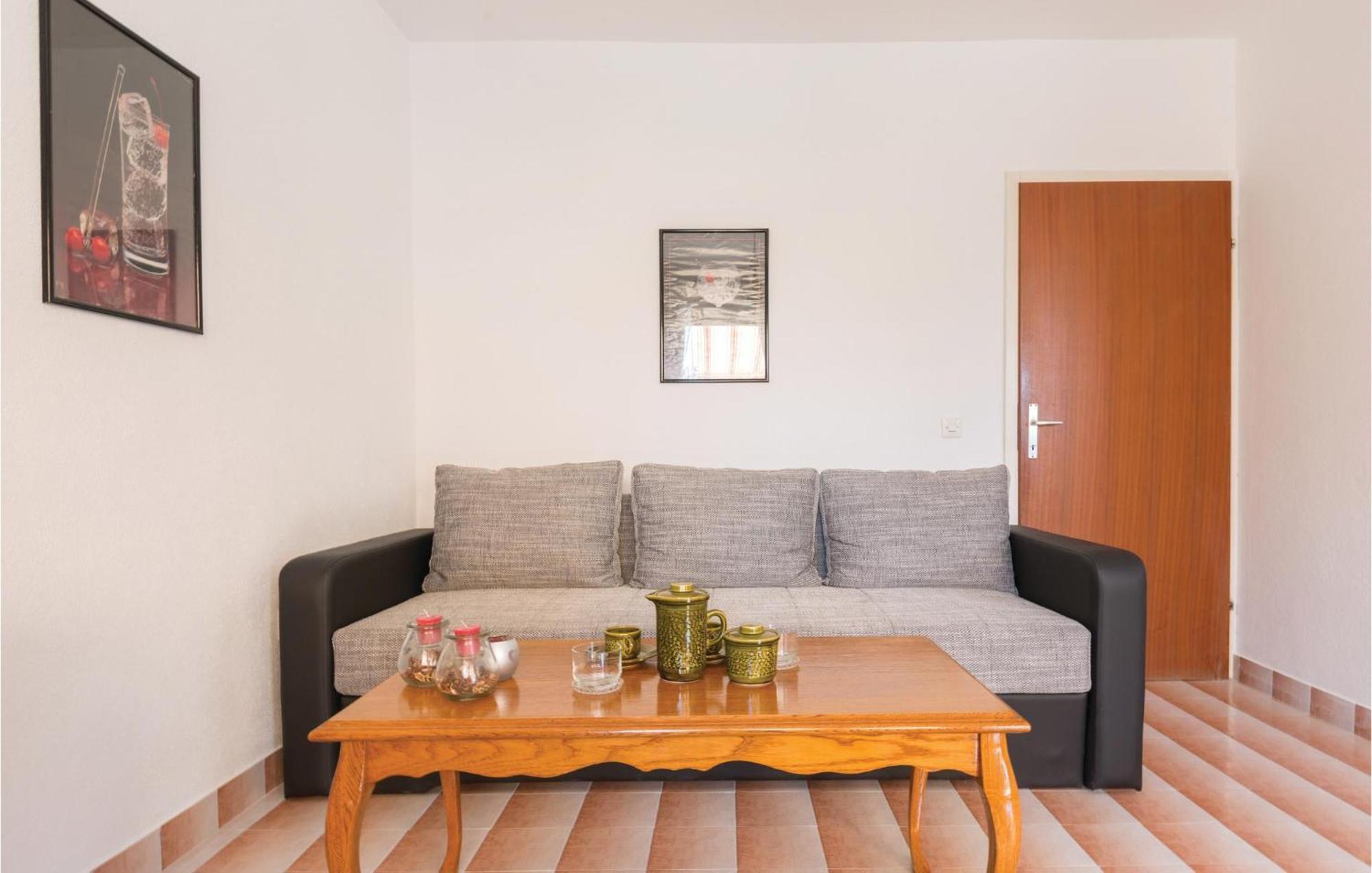 Nice Apartment In Tucepi With Wifi Extérieur photo